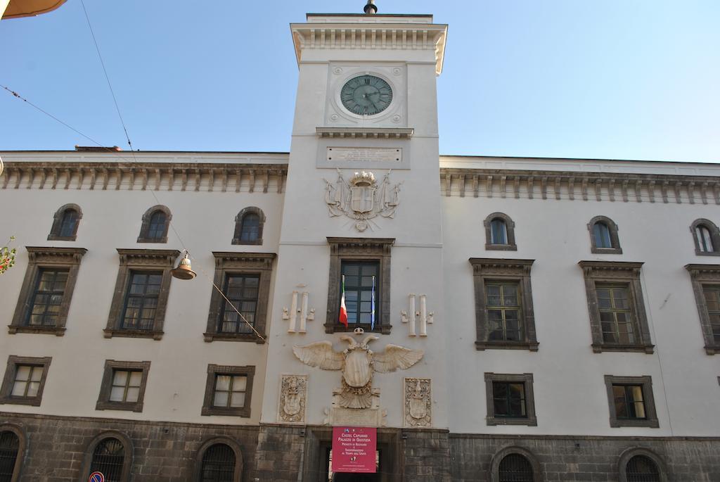 Bed & Breakfast A Castel Capuano Neapel Exterior foto