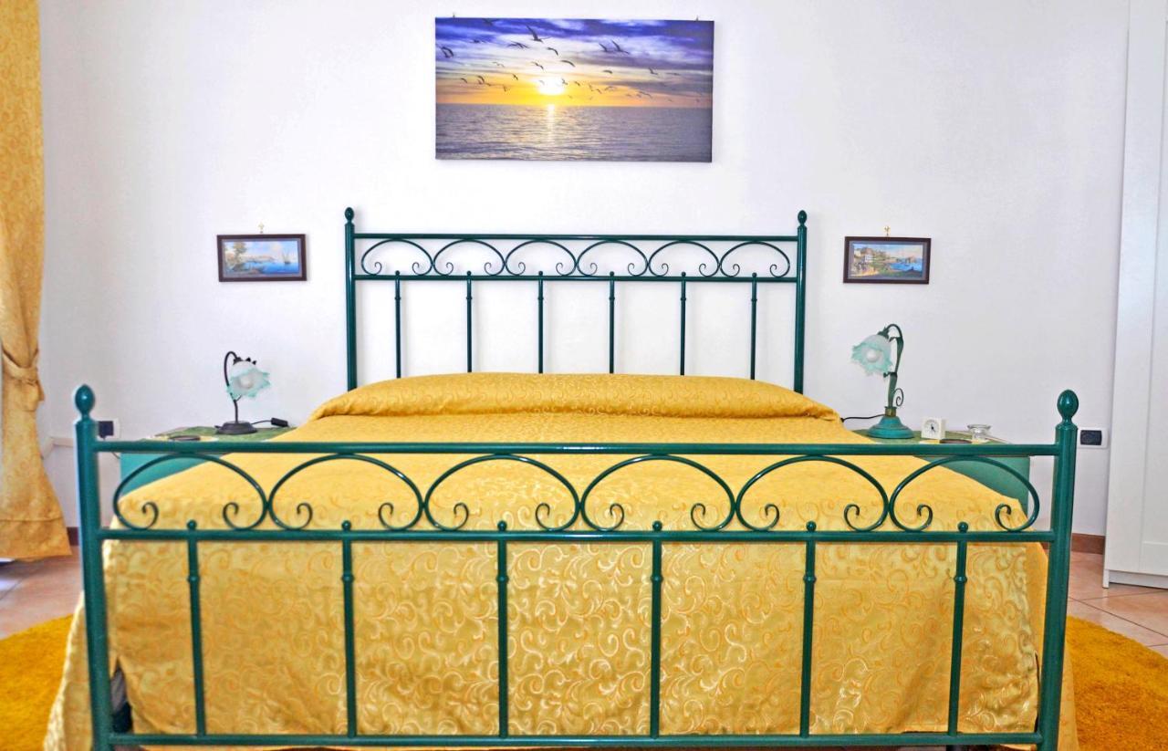 Bed & Breakfast A Castel Capuano Neapel Exterior foto