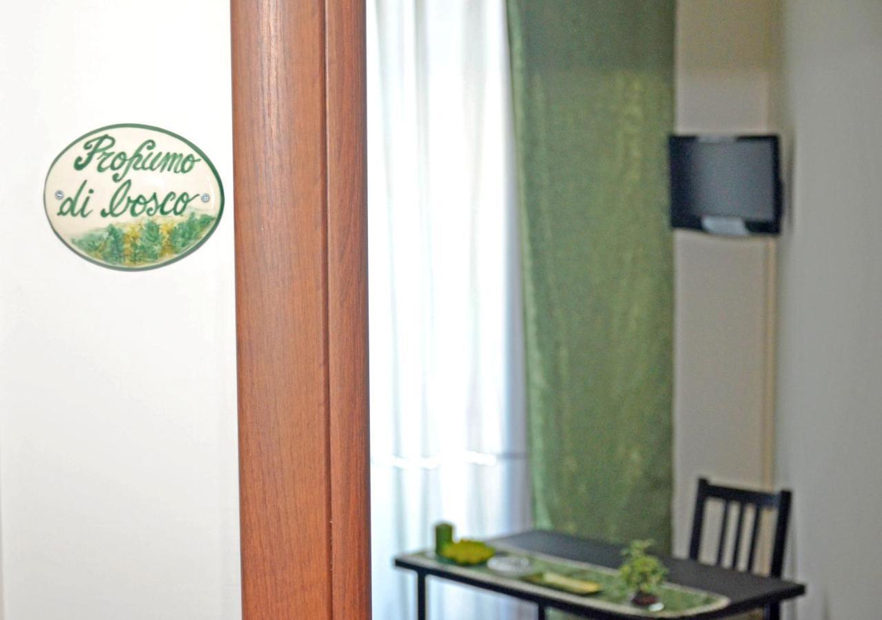 Bed & Breakfast A Castel Capuano Neapel Exterior foto