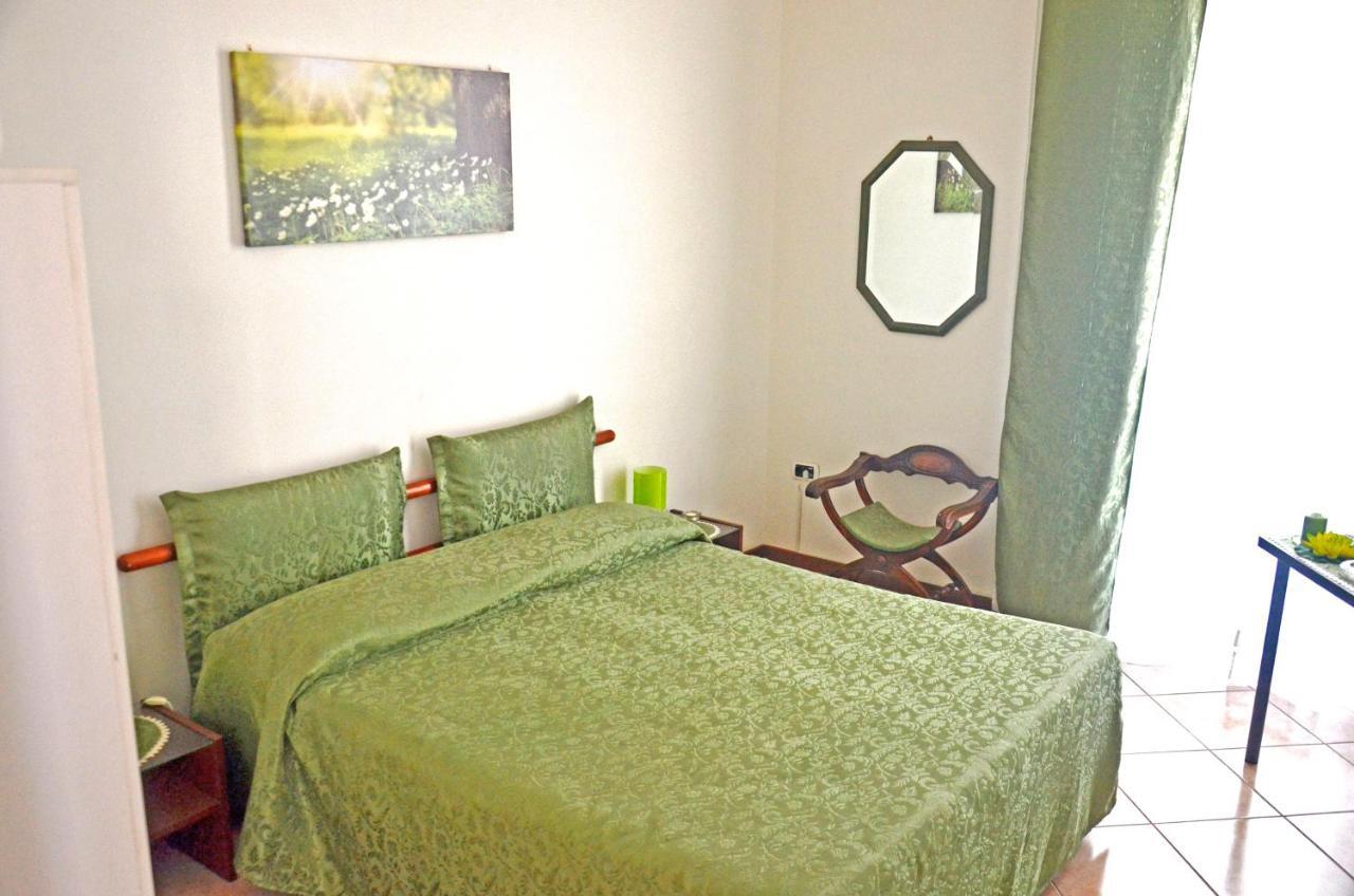 Bed & Breakfast A Castel Capuano Neapel Exterior foto